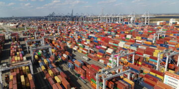 Shippers to Shift to West Coast and Air Freight Solutions Amid Ongoing ILA Strike