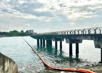 Singapore suffers second oil spill in four months