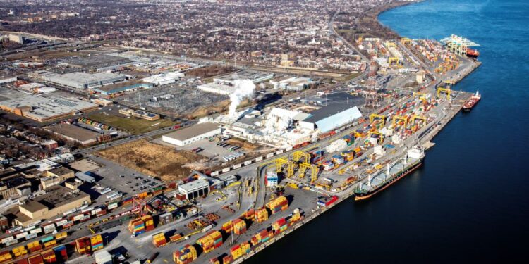 Strike saga continues in Montreal: Dockers start overtime ban