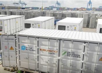 Successful pilot of mobile shore power for sea-going vessels in Rotterdam