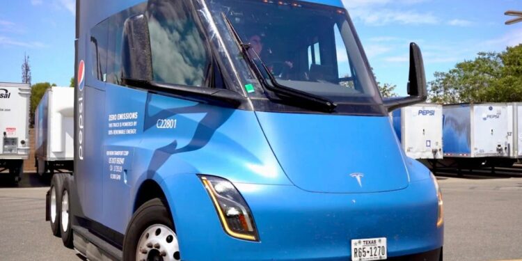 Tesla plans to ramp up electric Semi truck production in 2026