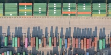 Universal Logistics acquires rail terminal operator for $194M