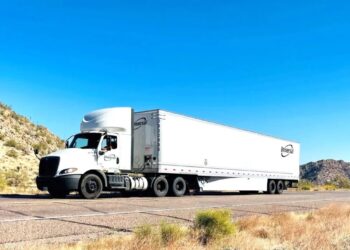 Universal Logistics misses on Q3 EPS and revenue forecasts