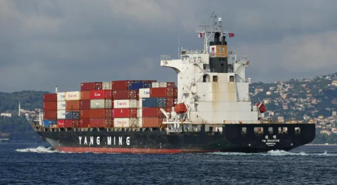 Arkas Bunker supplies biofuel to Yang Ming boxship