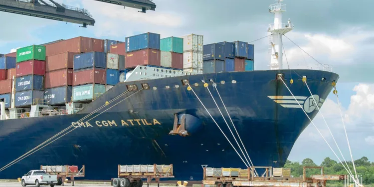 Demand and disruptions fuel CMA CGM Q3 gains