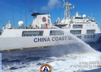 Disputes in South China Sea could disrupt trade lanes, lead to war, experts say