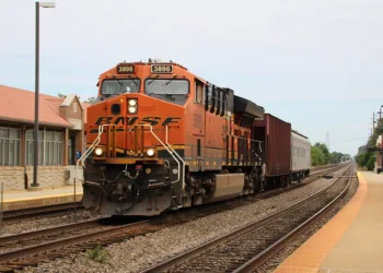 FRA slows Class I railroad implementation of improved track and train inspections