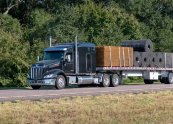 PS Logistics acquires Louisiana flatbed carrier Fluker Transportation