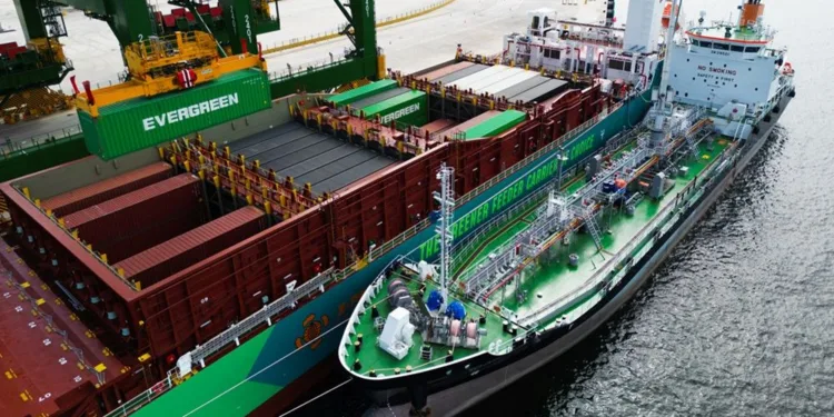 PSA and Evergreen form Singapore box terminal joint venture