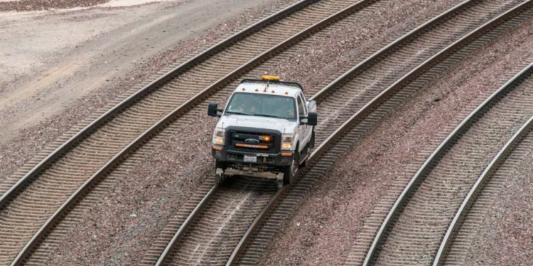 Railroads ask federal courts to order FRA to take action on waylaid safety waivers