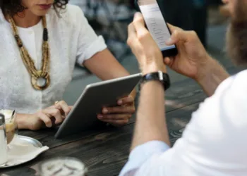 Revolutionizing Insurance Insights Through Smart Data Aggregation