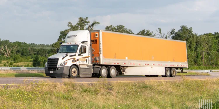 Schneider National cuts outlook, ‘commoditized’ one-way fleet uninvestable