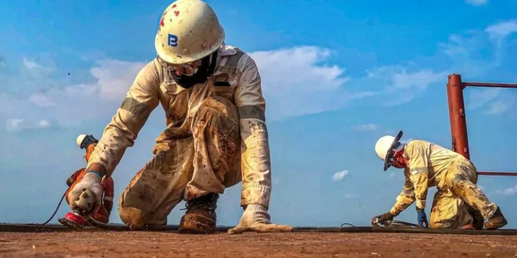 Seafarer salaries still rising in a crew-led market