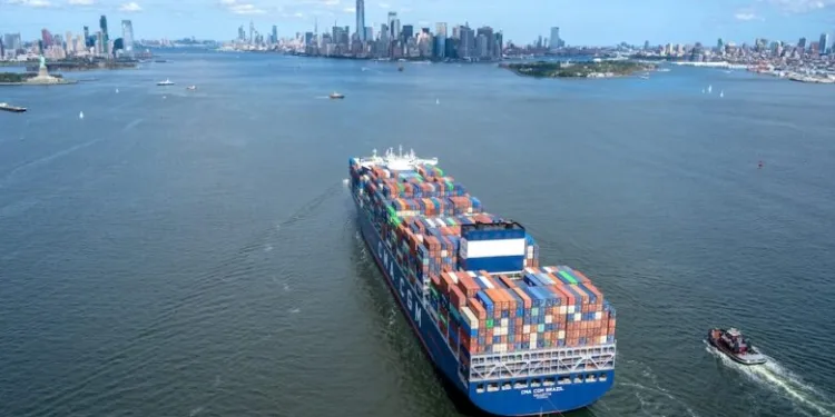 Semi-automated crane dispute increases likelihood of another American port strike