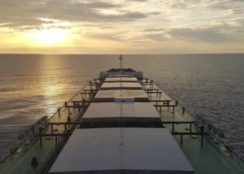 Shipping toasts best year for tonne-mile growth since 2010