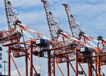 US warns of cyberthreat from China container cranes