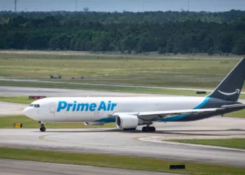 Vancouver airport clears damaged Amazon Air cargo jet from runway area