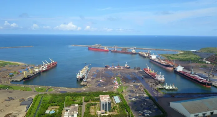 Adani Gangavaram Port unveils India’s first economic Grab Ship Cranes