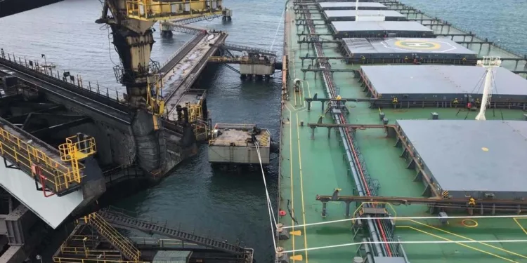 China Merchants signs for newcastlemax newbuild brace