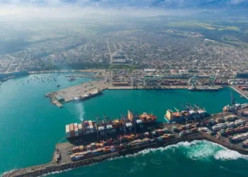 Could Magellan Straits Be an Alternative Re-Routing Spot?