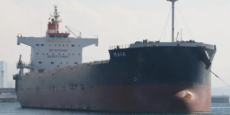 Diana Shipping fixes kamsarmax to Paralos Shipping