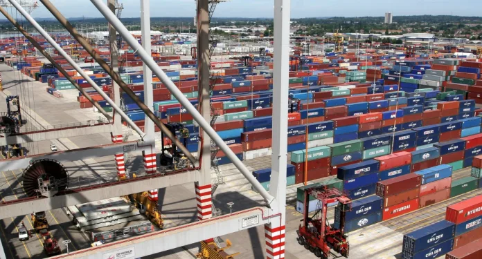 DP World starts first container port carbon inset programme