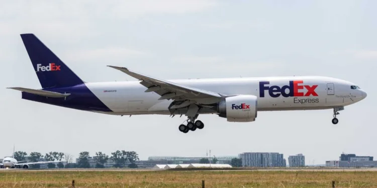 FedEx makes big push for third-party air cargo