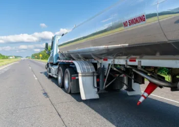 FMCSA looks to ease regulations for jet fuel haulers