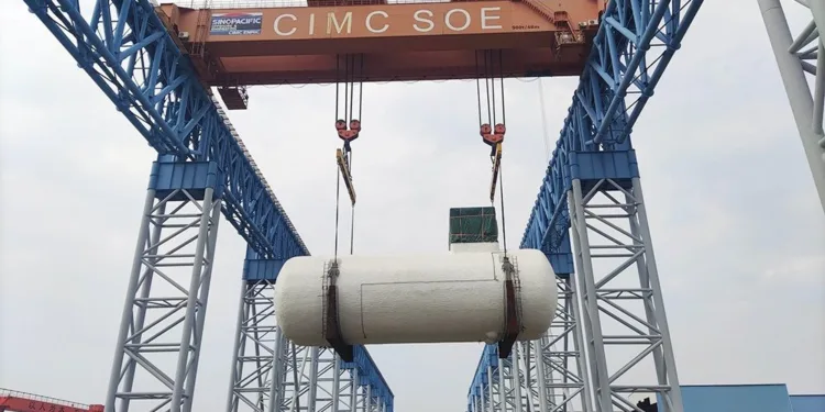 Fuzhou Wuyang signs for LNG bunker newbuilds at CIMC SOE