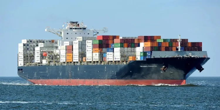 Global Ship Lease snaps up boxship quartet in $274m deal