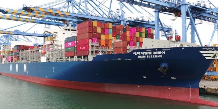 HMM returns to transatlantic trades