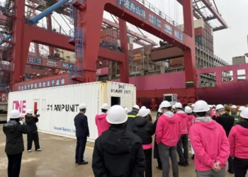ONE teams up with Ningbo Zhoushan Port Group to boost shore power utilization
