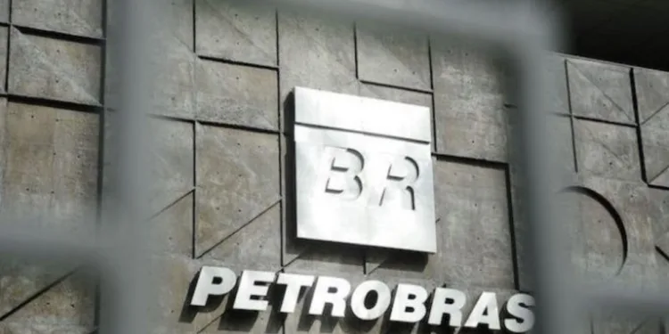 Petrobras splashes $2.8bn for 12 platform suppliers