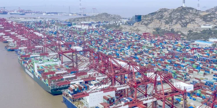 Shanghai box volume crosses 50m teu mark