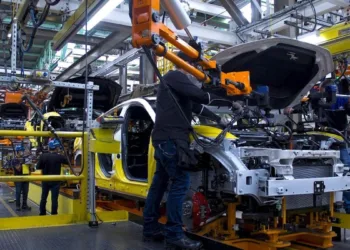 Tariffs could reshape North American supply chains for autos, lumber, agrifoods