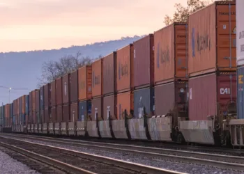 Intermodal volume still outperforming