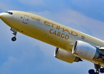 Logistics companies charter Etihad freighters to transport Chinese goods