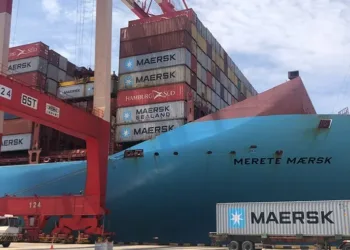 Maersk wins China cargo relay extension