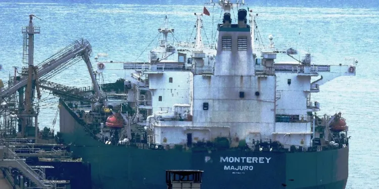 Performance Shipping extends aframax charter at lower rate