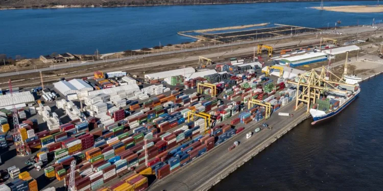Port of Klaipėda surpasses 1 million TEUs for third consecutive year