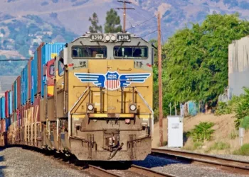 Union Pacific official tells shippers of plans for online, security improvements