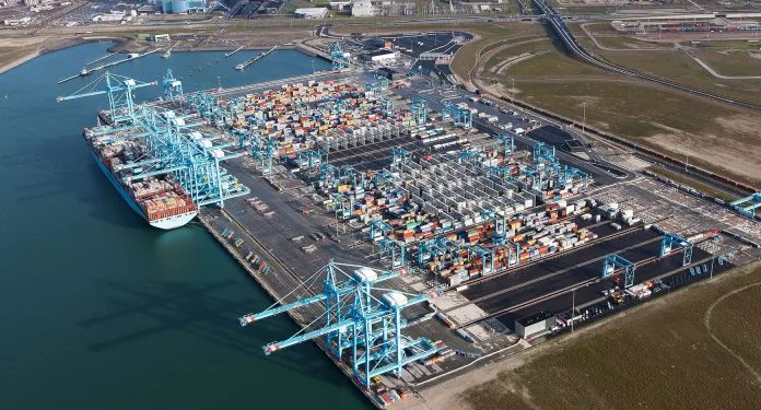 APM Terminals and Rocsys partner for hands-free charging in Rotterdam