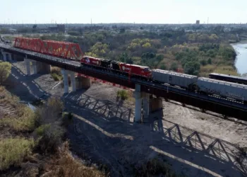 Ceremony marks CPKC opening of second US-Mexico rail bridge