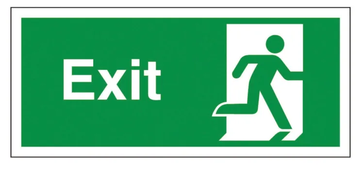 Crew evacuate laden suezmax in Russia after engine room explosions