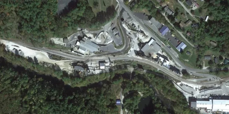 CSX reopens part of hurricane-damaged rail line to world’s top quartz supplier