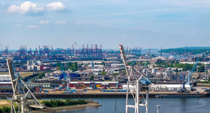 Hamburg’s container throughput nears 8 million TEUs in 2024