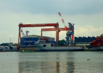 India sets aside billions to develop shipyards