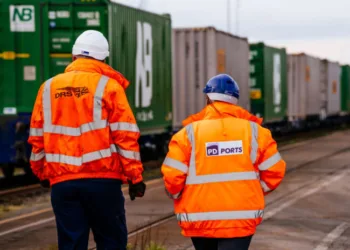 Intra-UK rail freight service launches operations