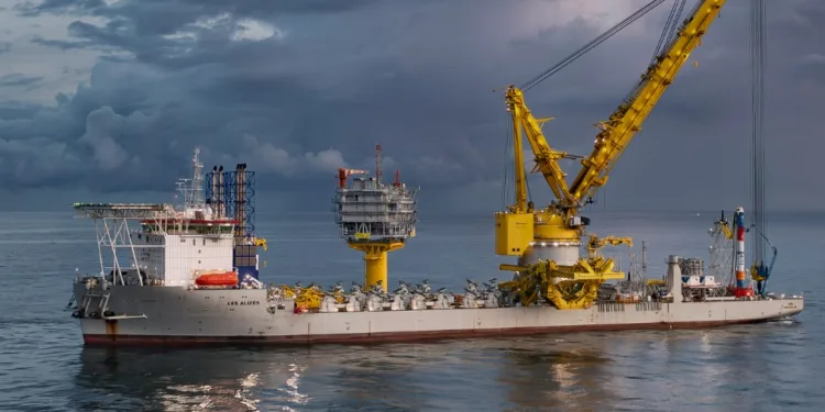 Jan De Nul heavy lift vessel set for work on Scottish offshore wind farm