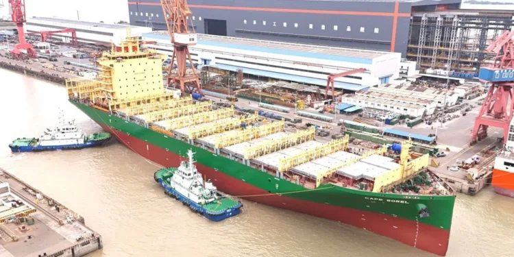 Navigare Capital signs for containership newbuilds